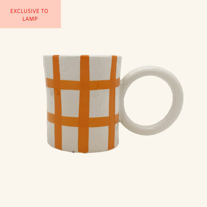 Gingham Mug with Circle Handle LAMP LDN